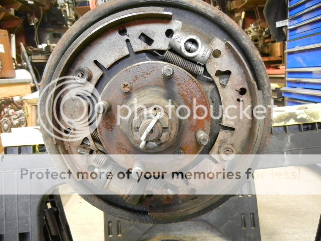 B Brake shoe orientation?